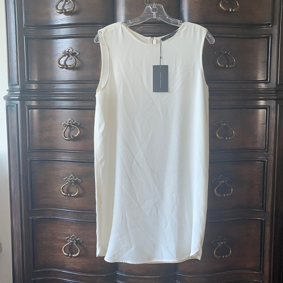 NWT, Zara shift dress. Size M - Picture 2 of 5